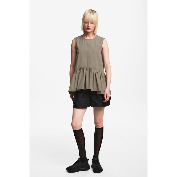 민소매 페플럼 블라우스 J916202508011