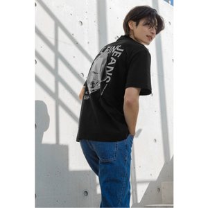 Calvin Klein Jeans 남성 릴렉스핏 모던 메탈 로고 반팔 티셔츠(J324759)