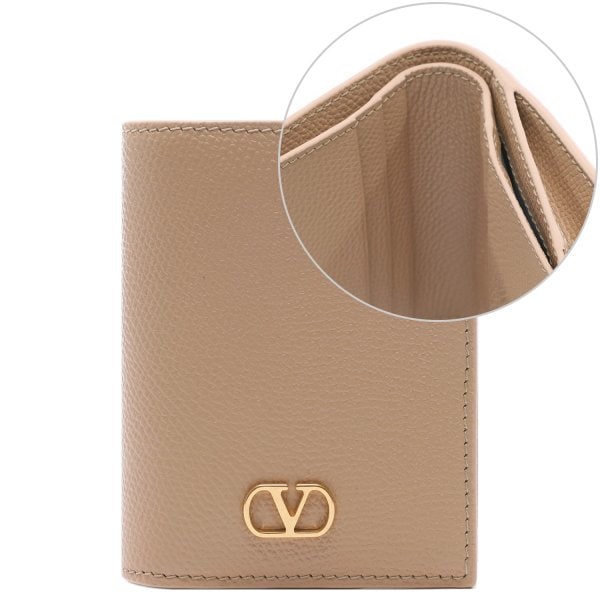 [부산점] 25FW 여성 브이로고 시그니처 반지갑 (7W2P0AJ5 SNP WRP 25F)