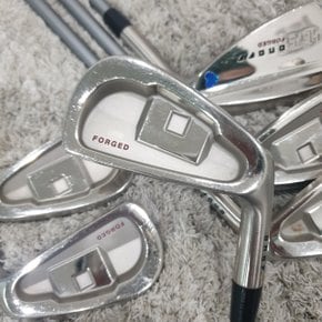 [중고] 온오프 ONOFF FORGED 아이언 5~P 6i MCI 70샤프트 S강도 코드1509333 IA3380526