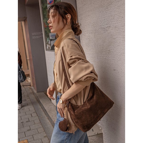확대된 대표 Main Image