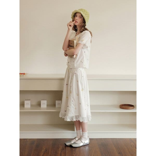 Cest_Flower embroidery lace skirt