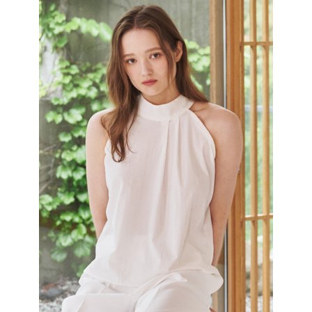 Nouve 홀터 투턱 블라우스 - 아이보리 / Holter Two Tuck Blouse - Ivory