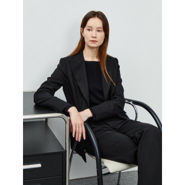 아이잗컬렉션 미니멀 원 버튼 블레이저 재킷 (CR3A0JK811)