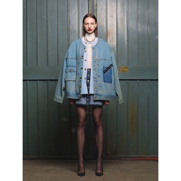 BLUE SHADOW POCKET CREWNECK DENIM TRUCKER JACKET