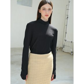 Finger slit turtleneck t-shirts_Black