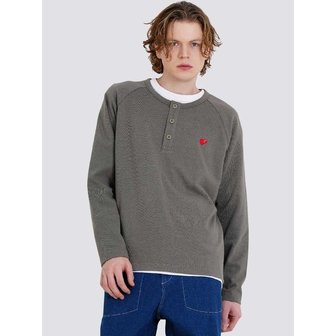 커스텀어스 남자 뉴하트자수 헨리넥 라그랑 긴팔 티셔츠 CXS25FKRT921 KHA