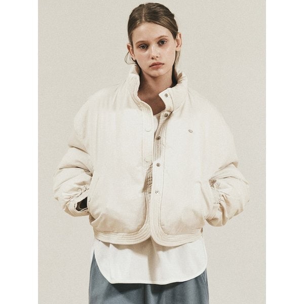 BUTTON-UP CURVE CROP PADDING_CREAM