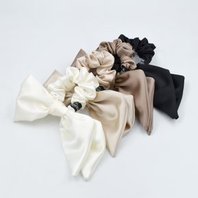 Satin Half Bow Scrunchie 새틴 하프 보우 리본 스크런치
