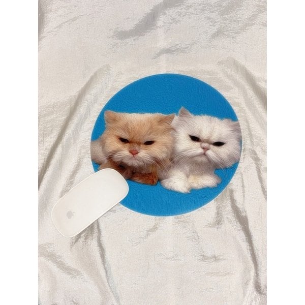 Circle cat mouse pad