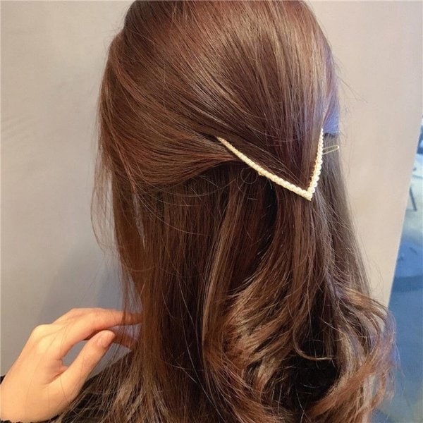 [옷자락] 여성 슬림 V라인 큐빅 진주 데일리 패션 헤어핀