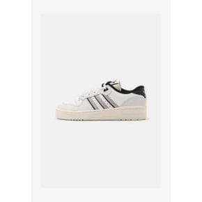 4017390 adidas RIVALRY UNI - Trainers cloud white/core black