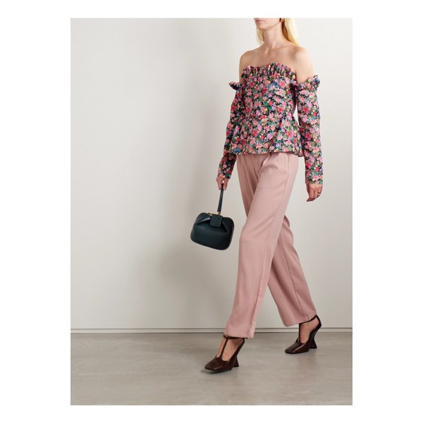 키카 바르가스 재클린 오프숄더 플로럴 프린트 우븐 페플럼 탑 핑크 1647597349879326