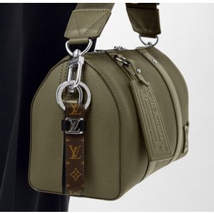 LOUIS VUITTON 남성 키링 LV 드라곤느 키 홀더 M62709 M62709