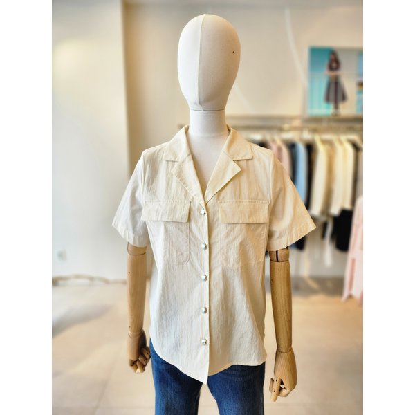 [여주점] [JJ 지고트] 여성 아웃 포켓 오픈 칼라 블라우스 GR5A0BL901