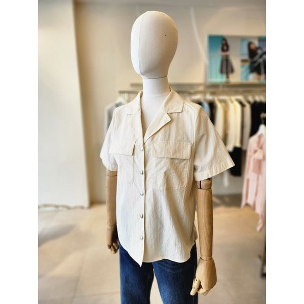 [여주점] [JJ 지고트] 여성 아웃 포켓 오픈 칼라 블라우스 GR5A0BL901