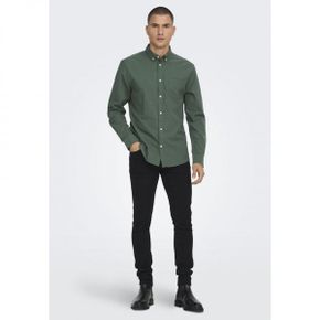 4412886 Only  Sons ONSALVARO OXFORD SHIRT - Shirt duck green