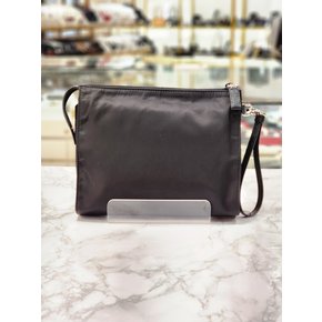 [파주점] 코메타럭스 [PRADA] 프라다 리나일론 삼각로고 클러치 2NE789-2DMH-F0002