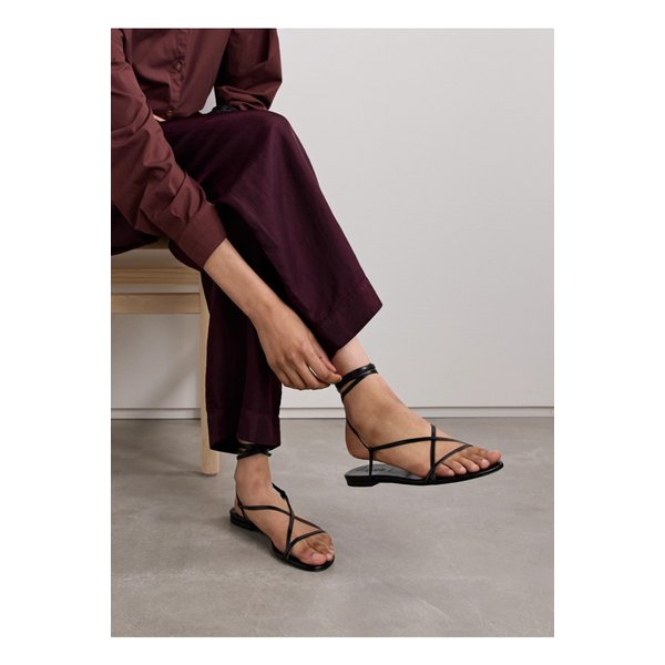 에이디 페니 가죽 샌들 블랙 1647597332479068