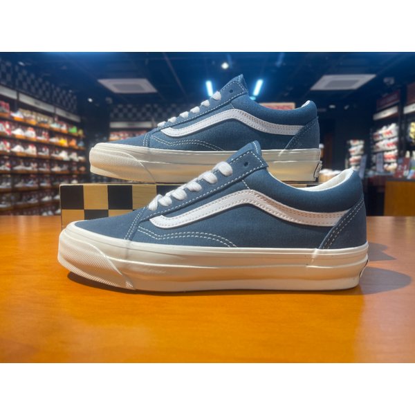 [여주점] (남여공용) 스니커즈 프리미엄 올드스쿨 Lx (네이비) (VN000D9J12S)