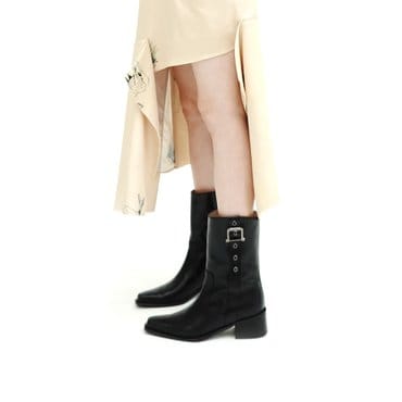 차하야 Belted middle boots - black