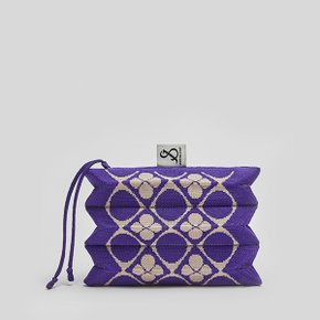 Lucky Pleats Pouch S Pattern Clover Beige[정가: 49,800]