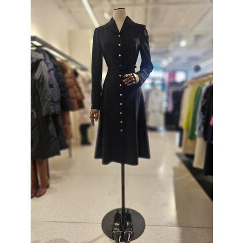 [파주점] 테일러드 벨티드 플레어 원피스 S262MSE010