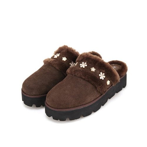 [파주점] [바바라] 소가죽 꽃 큐빅 장식 퍼 여성 블로퍼 4cm (BBH547BR)