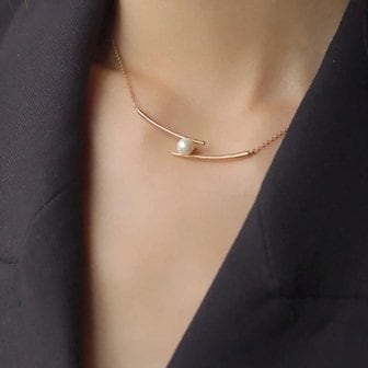  [옷자락] 여성 클래식 진주 골드 펜던트 언발 체인 목걸이