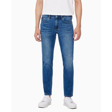 Calvin Klein Jeans 남성 바디 테이퍼핏 다크데님(J325408)