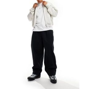 4883724 Nike Club woven balloon pants in black