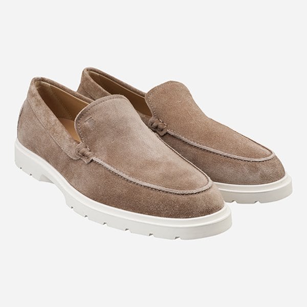 [시흥점] 6S XXM59K00040M8W C413 남성 스웨이드 슬립온 로퍼 베이지