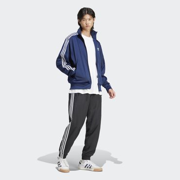 아디다스오리지널스 [남녀공용]재생 가능한 소재가 사용된 스타일리시한 아디컬러 클래식 파이어버드 트랙탑(IR9893)