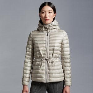 몽클레르 몽클레어 라이에 RAIE 경량 패딩 자켓(관부가세 배송비 포함)  MONCLER RAIE