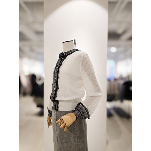 [파주점] [더아이잗컬렉션]프릴 레이스 디테일 립 가디건 CR3A1CD921