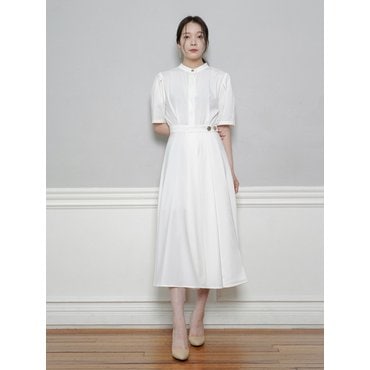 가니송 Gold Button Wrap Long One-piece_white