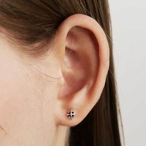 [정지소, 하츠투하츠 지우, 몬스타엑스 셔누 착용][sv925] airship cubic earring (Black/White)