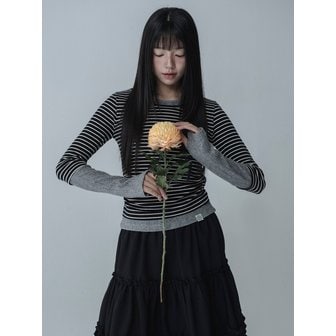 마스언에브릴 HIDDEN TOUCH FINGER HOLE TSHIRT_ BLACK GRAY