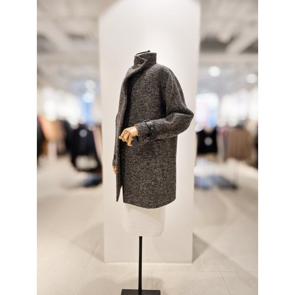 [파주점] [더아이잗컬렉션]알파카 블렌드 하이넥 더블 하프코트 CRBA0CT441