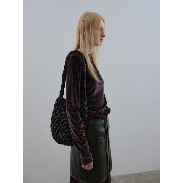 VEGAN LEATHER SHOULDER BAG IN BLACK