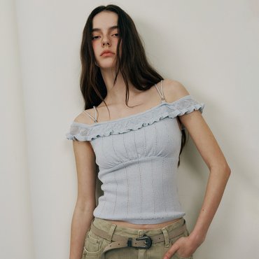 레이브 Off-shoulder Ruffled Strap Knit Top VK5MP194_2color