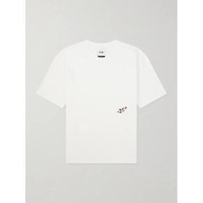 26 FW 드레익스 화이트 블랙손 자수 코튼 저지 티셔츠 TP574614028