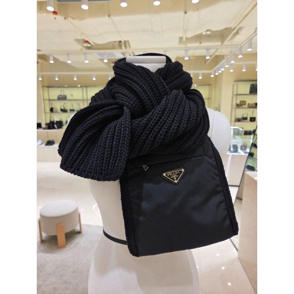 [부산점] [프라다] 공용 삼각로고 머플러 2FS106-1WTO-F0002