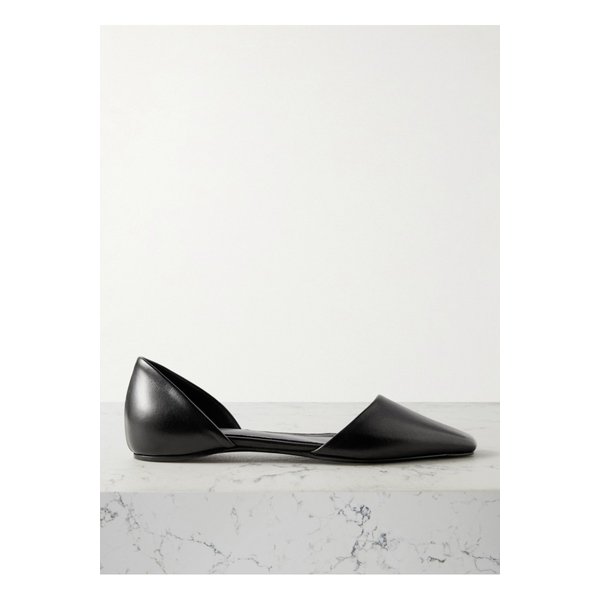 넷 서스테인 비대칭 오르세 가죽 포인트 토 플랫 블랙 1647597320489603