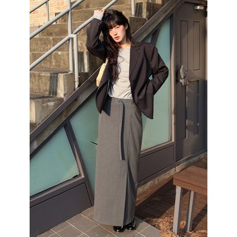 노운베러 [뉴뉴 PICK] Stripe H-line maxi belted skirt [KNSS05SK01]_Charcoal