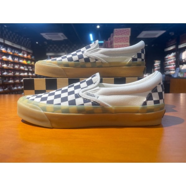 [여주점] (남여공용) 스니커즈 Lx 프리미엄 체커보드 슬립온 98 (네이비) (VN000E96GR)