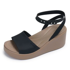 BROOKLYN ANKLE STRAP WEDGE 웨지 샌들 (womens) 209406-07H