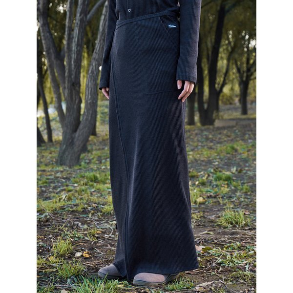 Stitch Pocket Knit Lab Skirt in Charcoal