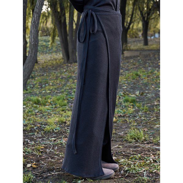 Stitch Pocket Knit Lab Skirt in Charcoal