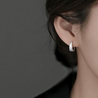  [옷자락] 여자 엘리건트 볼드 펄 마블 포인트 후프 귀걸이